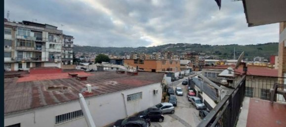 Квартира с 4 комнатами в Поццуоли, Италия № 12552 5