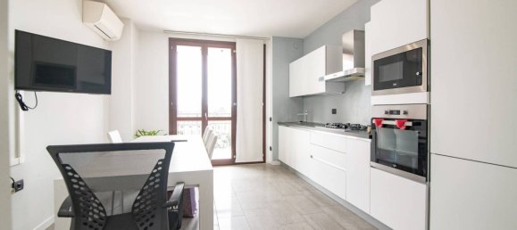 2 bedrooms Apartment in Cassano d'Adda, Italy No. 290414 4