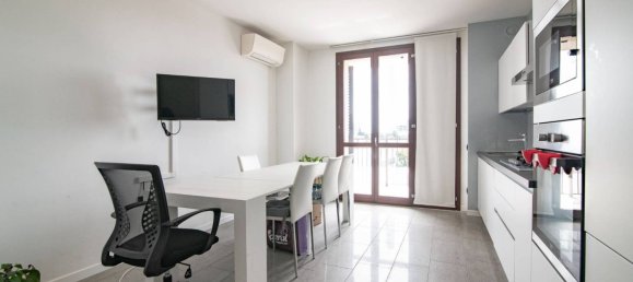 2 bedrooms Apartment in Cassano d'Adda, Italy No. 290414 3