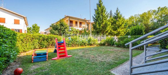 3 chambres Appartement à Medesano, Italy No. 355798 8