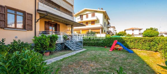 3 chambres Appartement à Medesano, Italy No. 355798 2