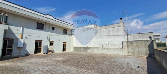 Квартира с 3 спальнями в Франкавилла Фонтана, Италия № 345452 13