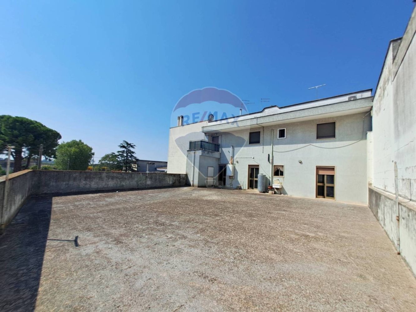 Квартира с 3 спальнями в Франкавилла Фонтана, Италия № 345452