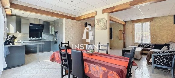 Casa de 3 dormitorios en Drancy, France No. 127677 2