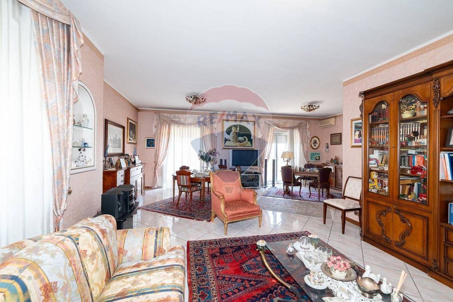 4 chambres Appartement à Catania, Italy No. 384808