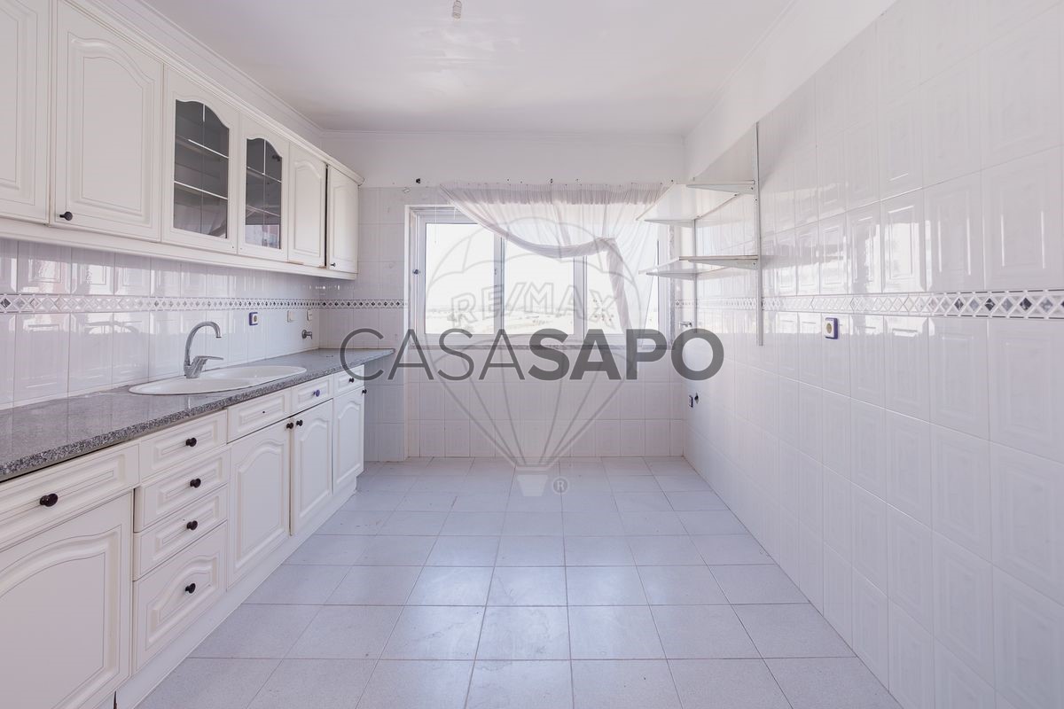 Apartamento de 2 dormitorios en Alenquer, Portugal No. 308856