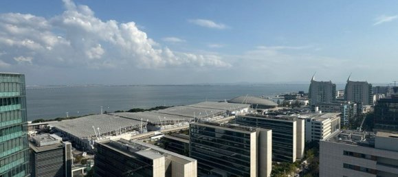 3 bedrooms Apartment in Lisbon, Portugal No. 136784 5