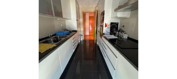 3 bedrooms Apartment in Lisbon, Portugal No. 136784 7