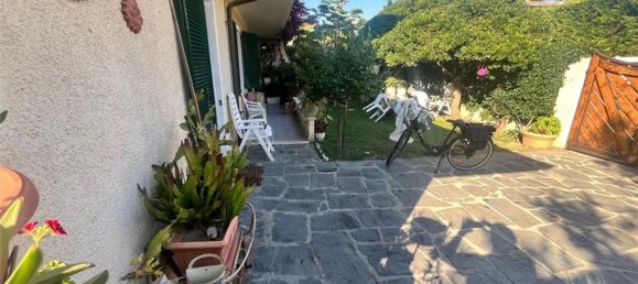 2-Zimmer Villa in Forte dei Marmi, Italy, Nr. 288235 3