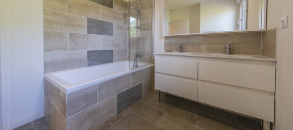 4 bedrooms Villa in Reyrieux, France No. 197685 13