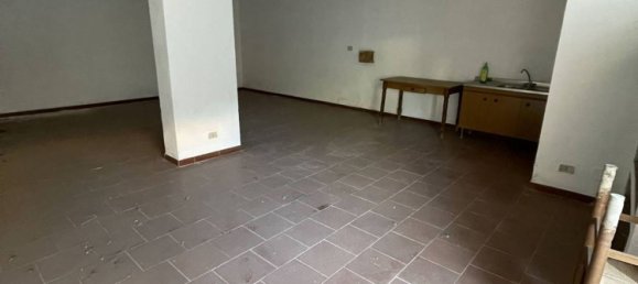 Garage à Falcone, Italy 58m² No. 127082 5
