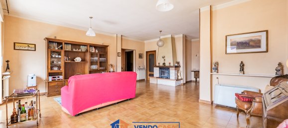 5 rooms Apartment in Villafalletto, Italy No. 374399 2