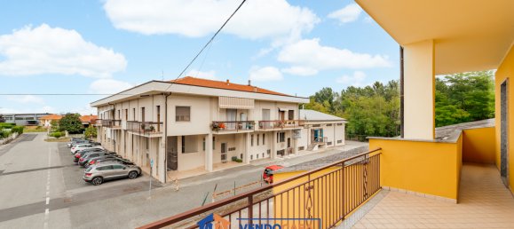 5 rooms Apartment in Villafalletto, Italy No. 374399 17