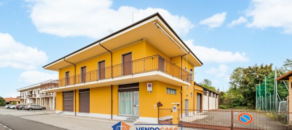 5 rooms Apartment in Villafalletto, Italy No. 374399 23