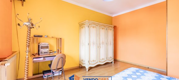 5 rooms Apartment in Villafalletto, Italy No. 374399 16