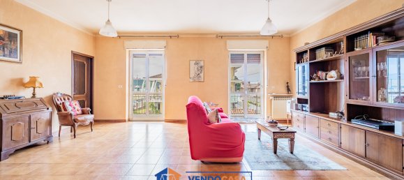 5 rooms Apartment in Villafalletto, Italy No. 374399 4