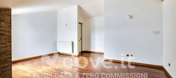 3 rooms Apartment in Garbagnate Milanese, Italy No. 119382 5
