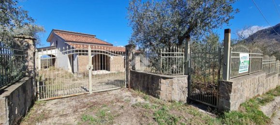 Casa de 5 habitaciónes en Frasso Telesino, Italy No. 107788 18