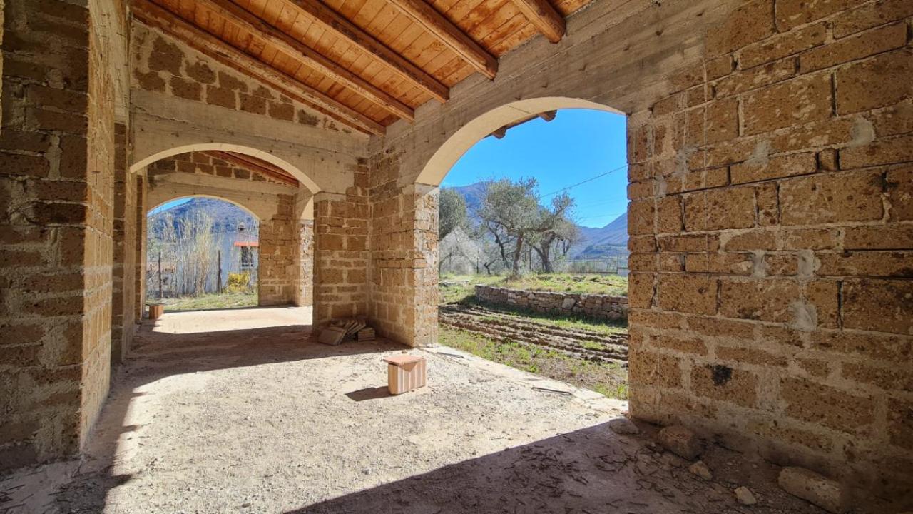 Casa de 5 habitaciónes en Frasso Telesino, Italy No. 107788