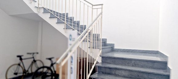 165m² Office in Livorno, Italy No. 90212 3