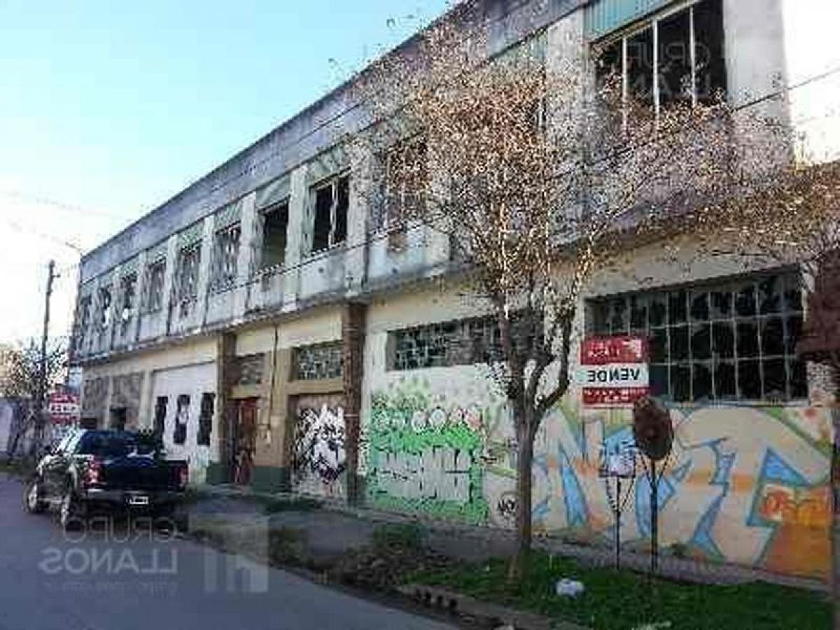  عقار تجاري في Lujan, Argentina 700متر مربع رقم 23515