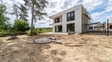 5-salle Maison à Strasshof an der Nordbahn, Austria No. 231888