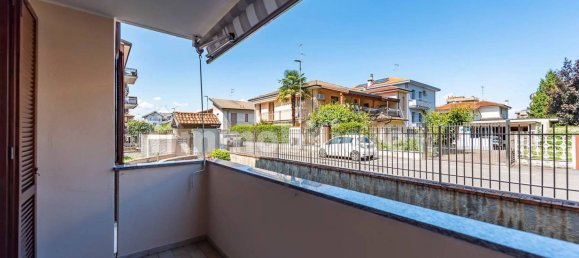 2 bedrooms Apartment in Pregnana Milanese, Italy No. 304690 7