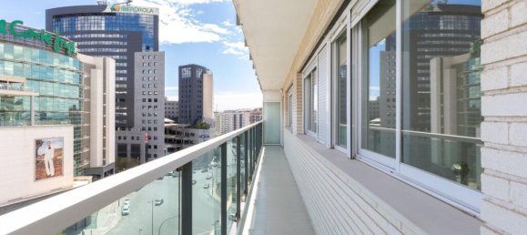 6 bedrooms Apartment in Valencia, Spain No. 167522 21