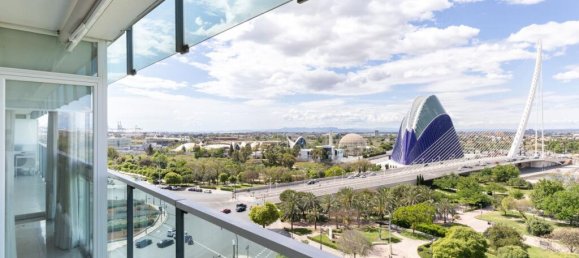 6 bedrooms Apartment in Valencia, Spain No. 167522 2