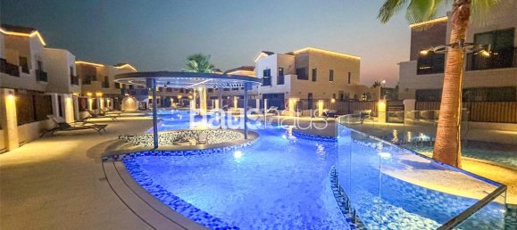 Adosado de 3 dormitorios en Jumeirah Golf Estates, UAE No. 100054 19