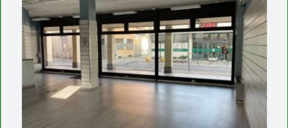 Gewerbliche Immobilie in Padua, Italy 240m², Nr. 60477 8