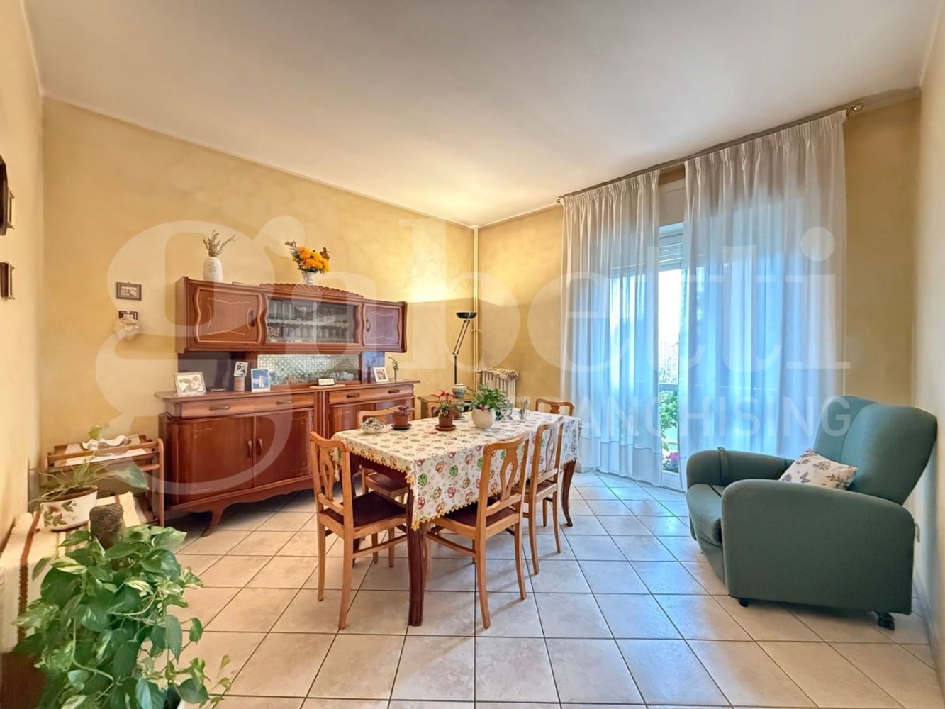 4 rooms Apartment in Turin, Italy No. 7890