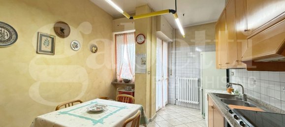 4 rooms Apartment in Turin, Italy No. 7890 8