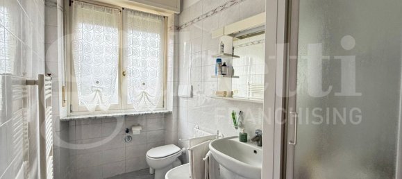4 rooms Apartment in Turin, Italy No. 7890 14