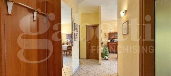 4 rooms Apartment in Turin, Italy No. 7890 9