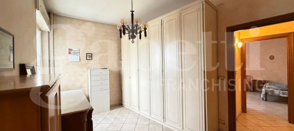 4 rooms Apartment in Turin, Italy No. 7890 12