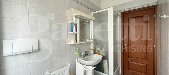 4 rooms Apartment in Turin, Italy No. 7890 15