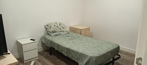 102m² Commercial property in Seixal, Portugal No. 156556 2