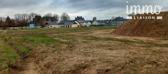 627m² Land in Montlivault, France No. 81445 3