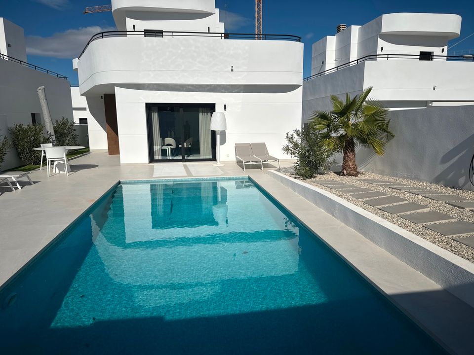 Вилла с 4 спальнями в Сьюдад Кесада, Испания № 222228