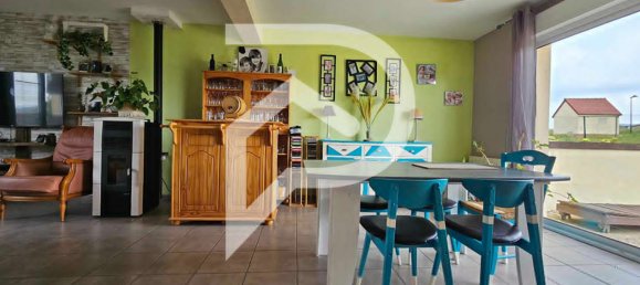 5 bedrooms House in Vron, France No. 78167 5