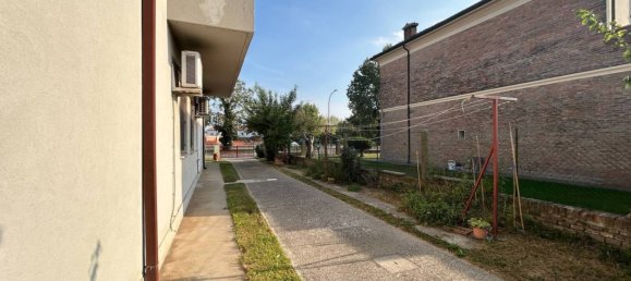 2 bedrooms Apartment in Copparo, Italy No. 140635 4