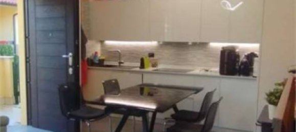 2 Schlafzimmer Wohnung in Trezzo sull'Adda, Italy, Nr. 294412 3