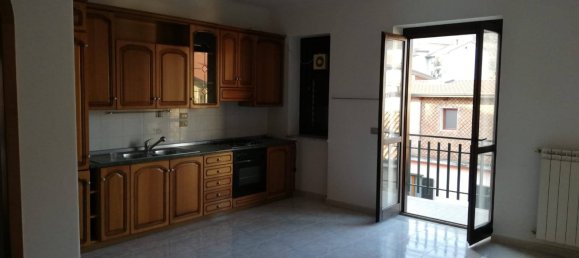 Квартира с 3 комнатами в Монтефорте Ирпино, Италия № 75055 4