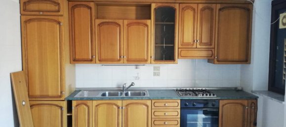 Квартира с 3 комнатами в Монтефорте Ирпино, Италия № 75055 5