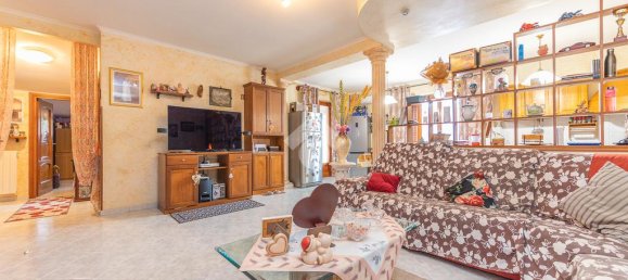 2 Schlafzimmer Wohnung in Guidonia Montecelio, Italy, Nr. 291910 5