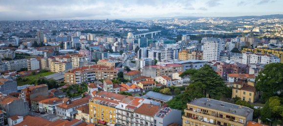 9 bedrooms House in Vila Nova de Gaia, Portugal No. 141836 11