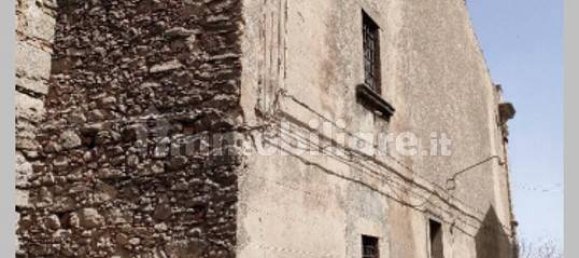 6 غرف نوم شقة في Montalbano Elicona, Italy رقم 317729 20