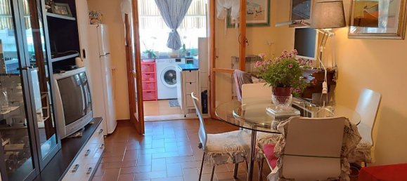 3 rooms Apartment in Viareggio, Italy No. 257042 5