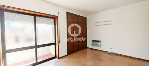 3 Schlafzimmer Wohnung in Arvore, Portugal, Nr. 49742 7